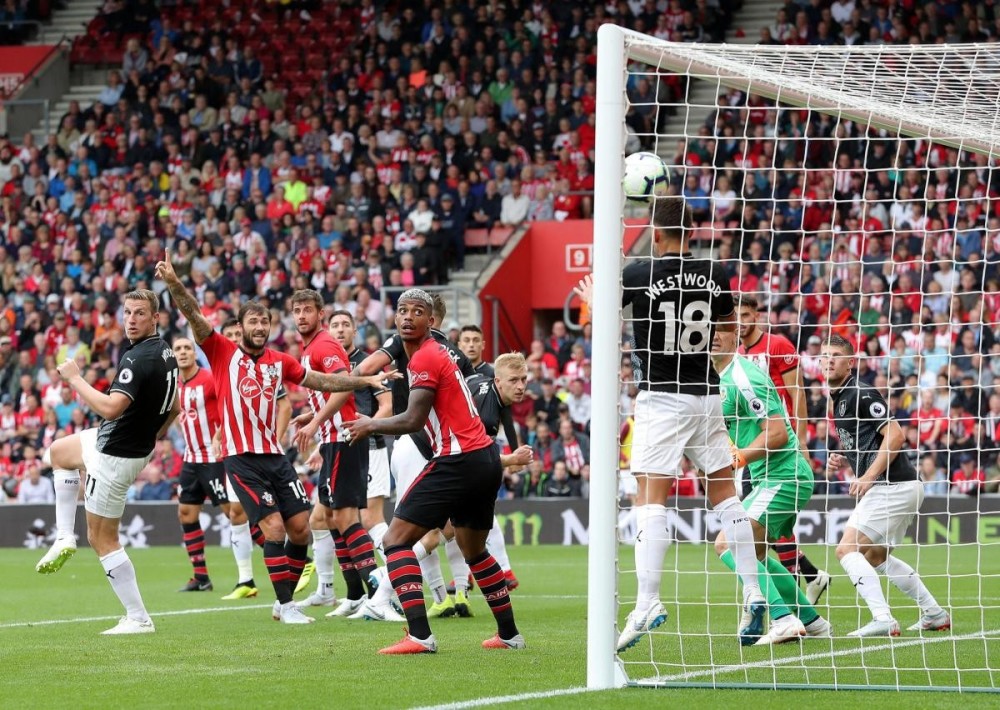 完美体育-南安普顿主场力克对手，积累积分