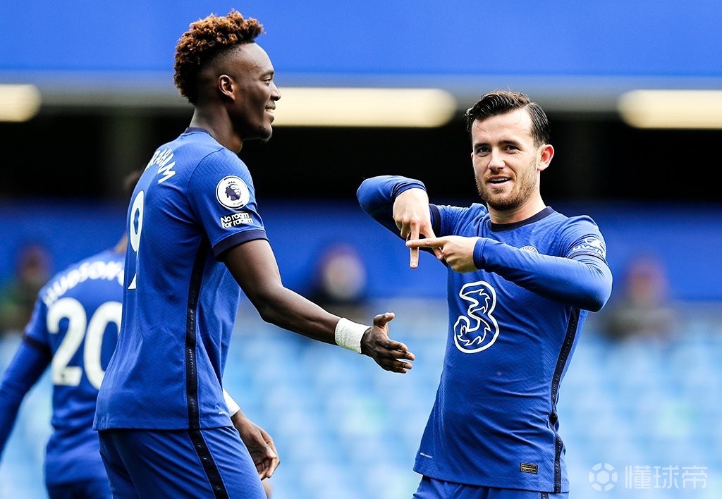 完美体育官网-新西兰女足选手助球队取得关键胜利(新西兰女足选手助球队取得关键胜利视频)