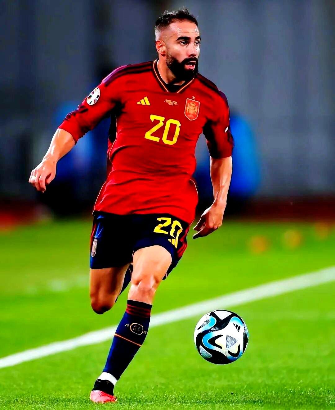 完美体育赛事官方-包含大赛风云变幻，欧预赛冠军之路依旧漫长且艰难的词条